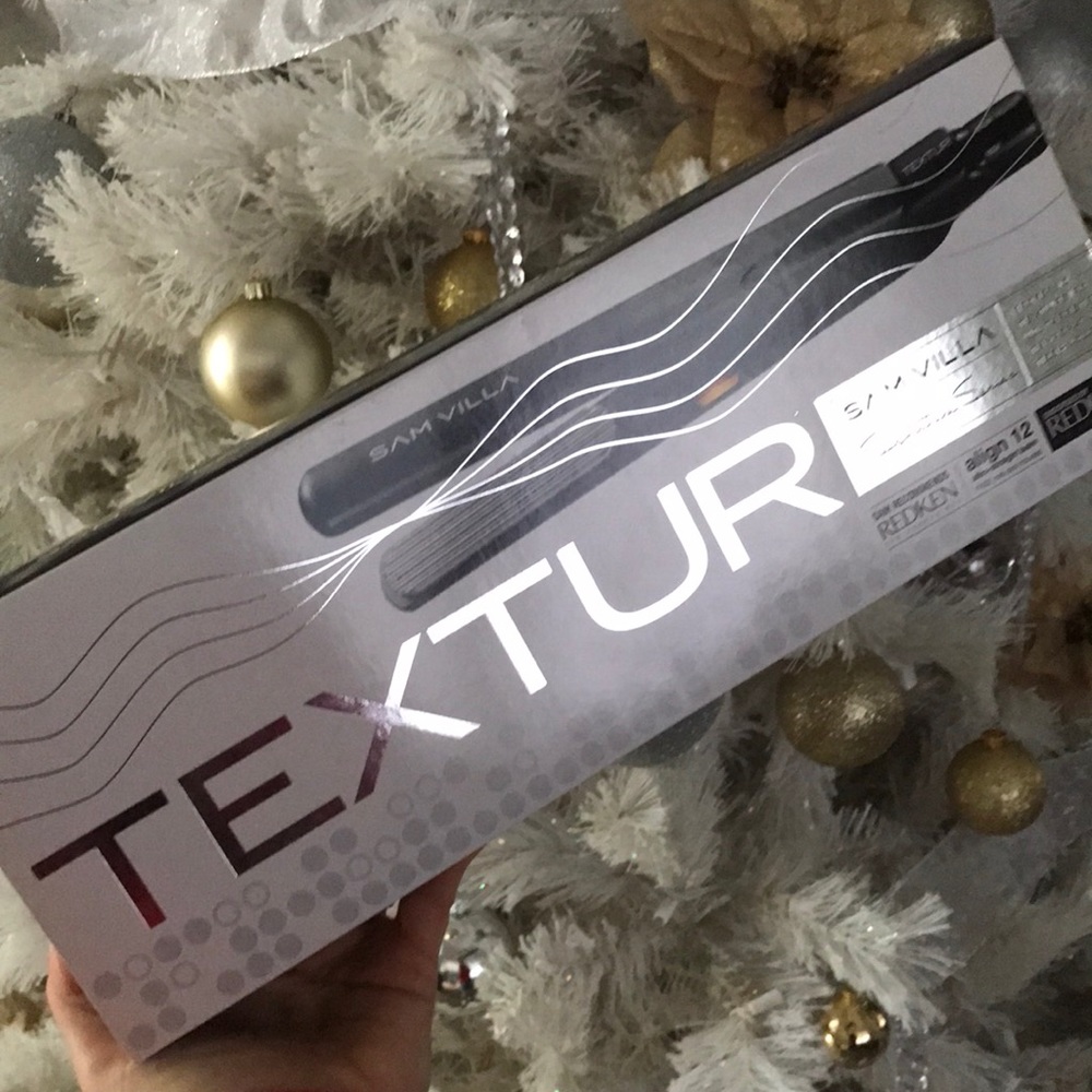 Like New💜 Sam Villa professional texture iron